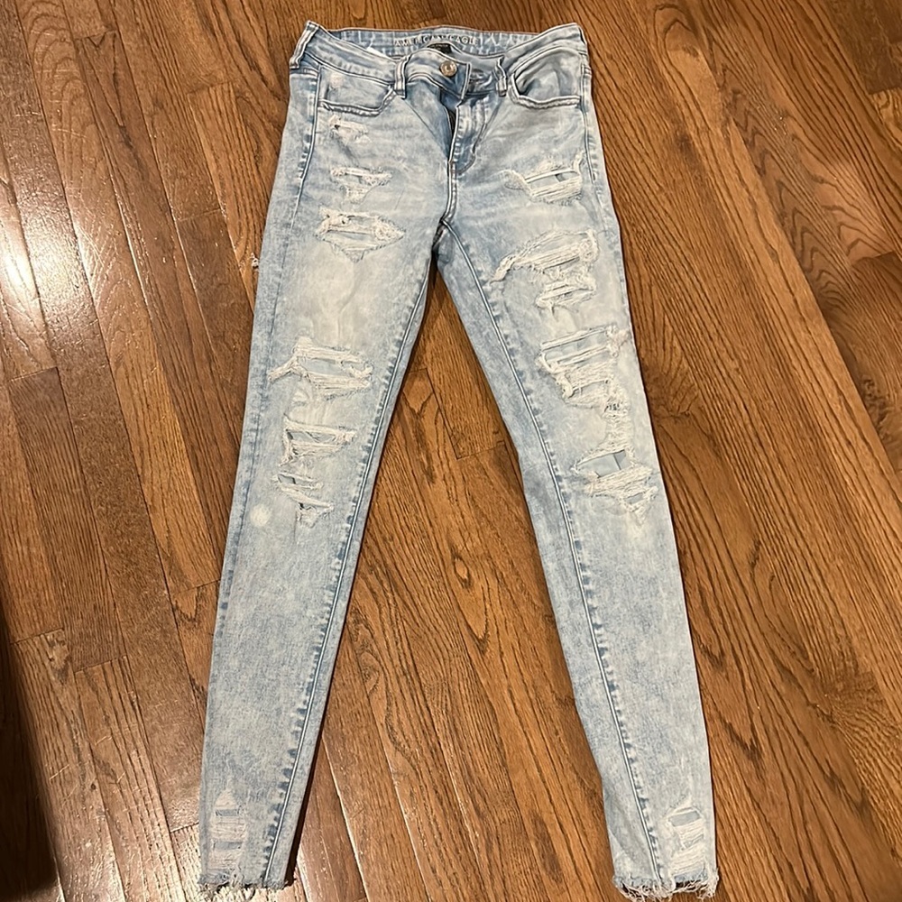 American Eagle distressed jeans